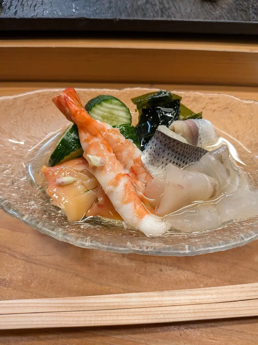 Sushi Suzuwaka · 7